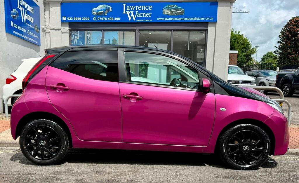 Toyota Aygo 1.0 Vvt-i X-cite Euro 6 Purple