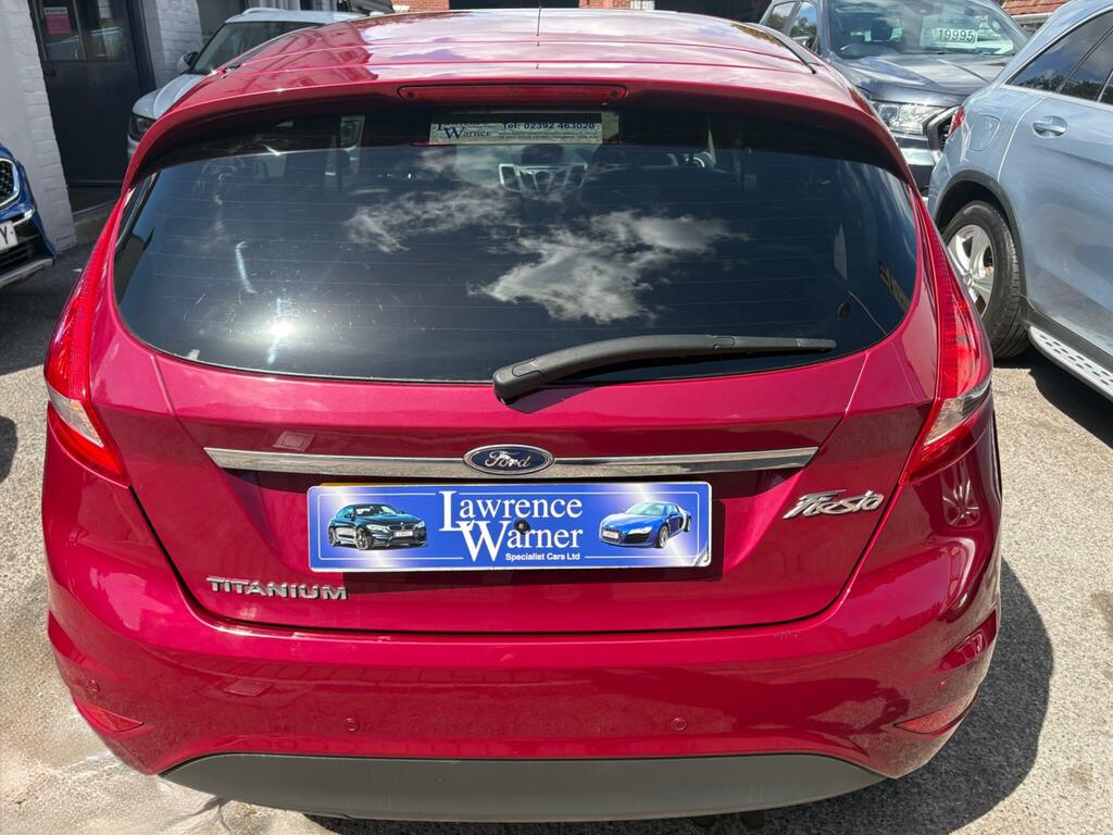 Ford Fiesta White #6