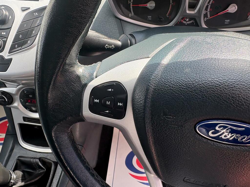 Ford Fiesta White #18