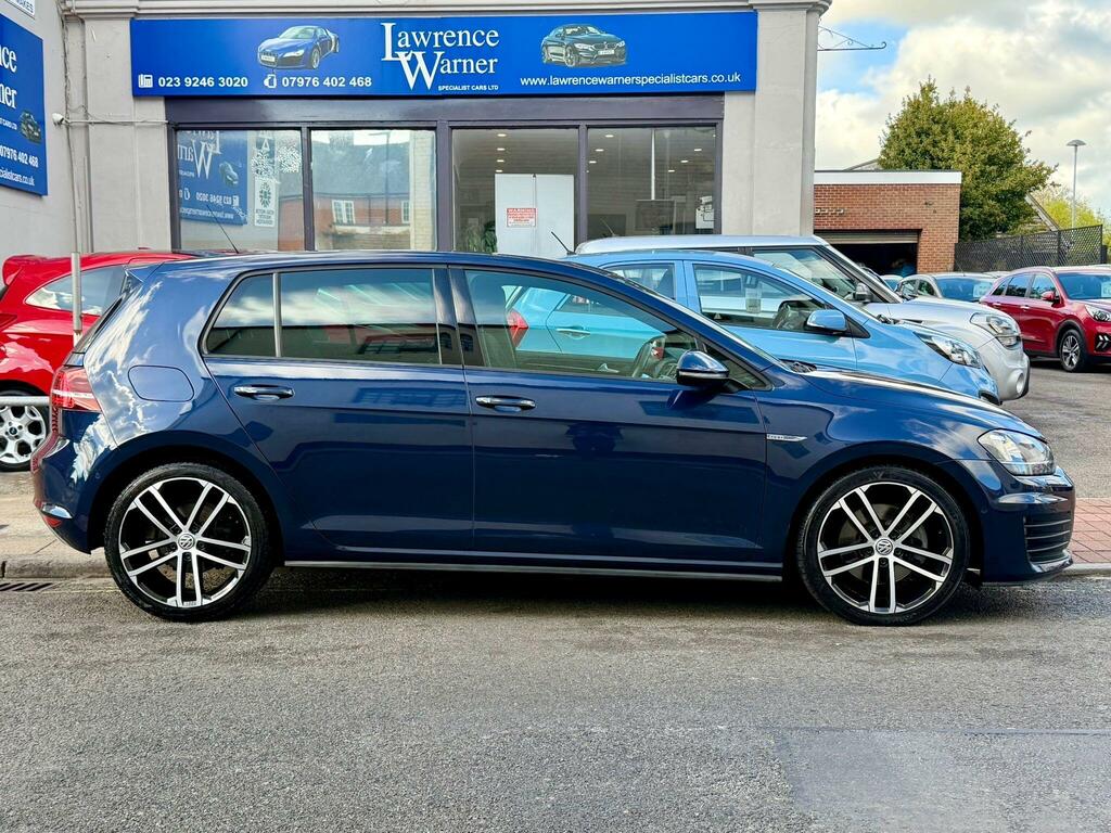 Volkswagen Golf 1.2 Tsi Bluemotion Tech S Euro 5 Ss Black #1