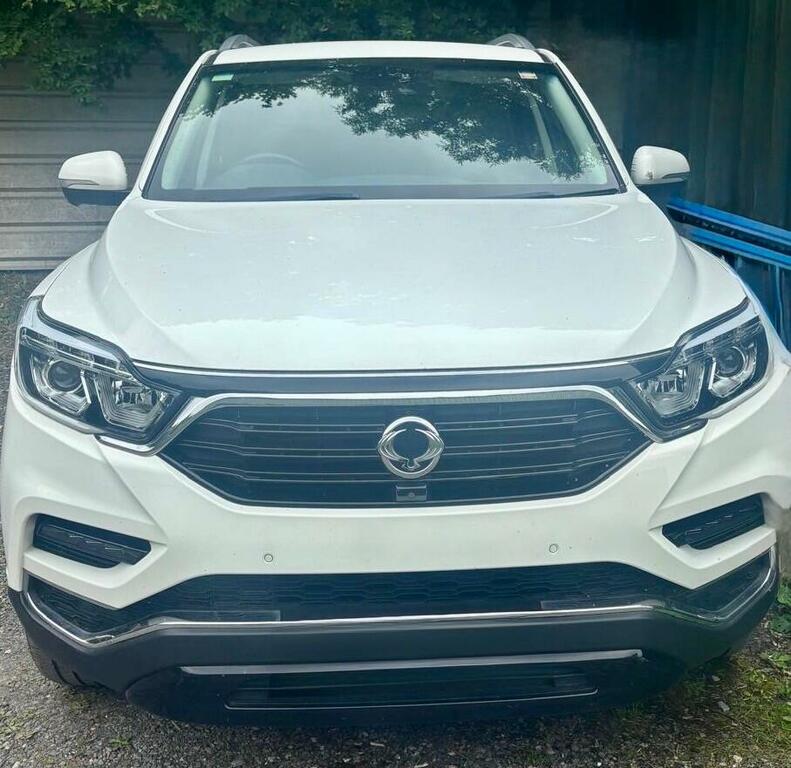 SsangYong Rexton 2.2D Ultimate T-tronic 4Wd Euro 6 White #2