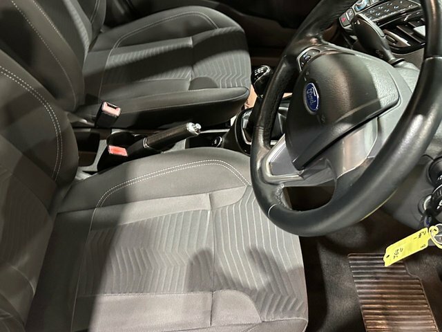 Ford Fiesta 1.0T Ecoboost Zetec Hatchback Eu White #4