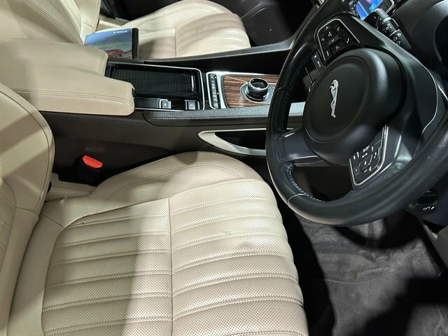 Jaguar F-Pace 2.0 D180 Portfolio Suv Awd Euro 6 Brown #5
