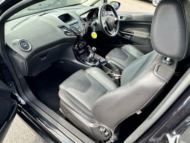 Ford Fiesta 1.0T Ecoboost Zetec S Hatchback Black #2