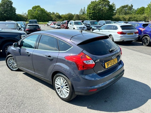 Ford Focus 1.6 Zetec Hatchback Euro 5 105 Grey #4