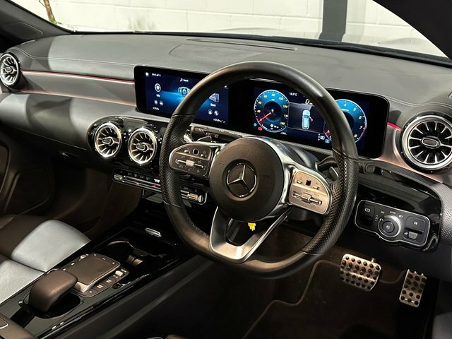Mercedes-Benz CLA Class 1.3 Cla200 Amg Line Premium 2 Shooting Brake Blue #2