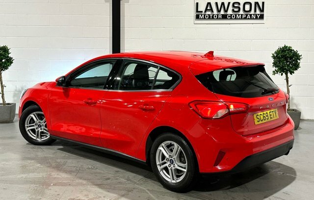 Ford Focus 1.0T Ecoboost Zetec Hatchback Euro SC69ETY Red #4