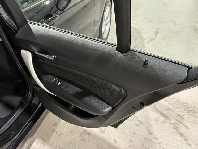 BMW 1 Series 118I 1.5 Sport Nav Step Black #15