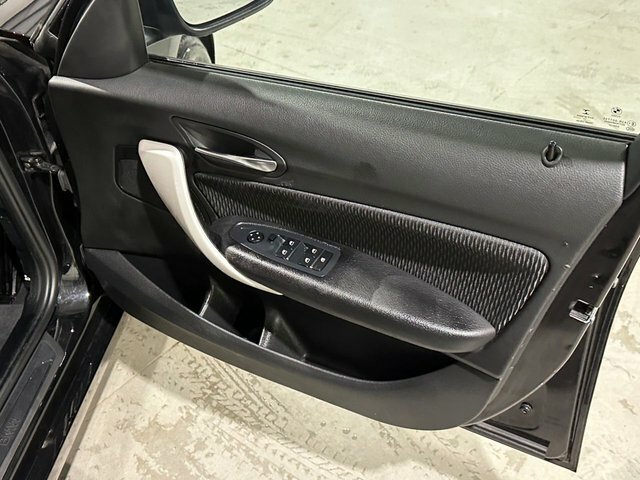 BMW 1 Series 118I 1.5 Sport Nav Step Black #17