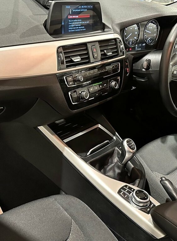 BMW 1 Series 118I 1.5 Sport Nav Step Black #10