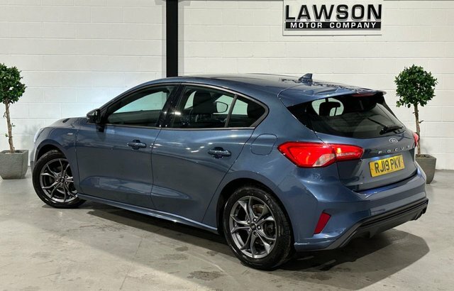 Ford Focus 1.0T Ecoboost St-line Hatchback RJ19PKV Blue #4