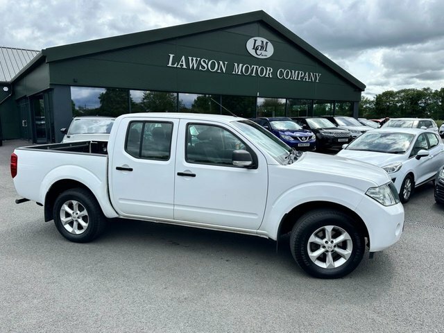 Nissan Navara 2.5 Dci Visia Pickup Double Cab White #4