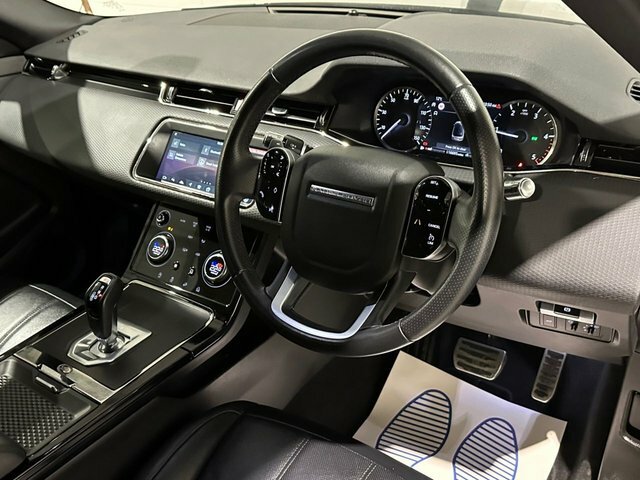 Land Rover Range Rover Evoque R-dynamic S Black #2