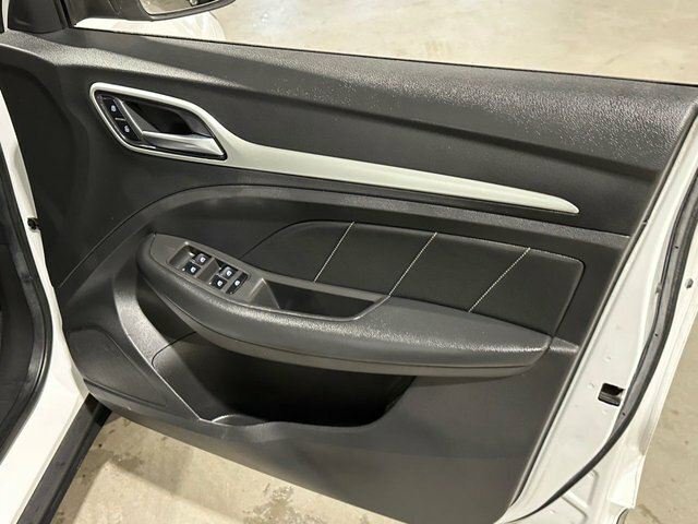 MG ZS Excite Black #17