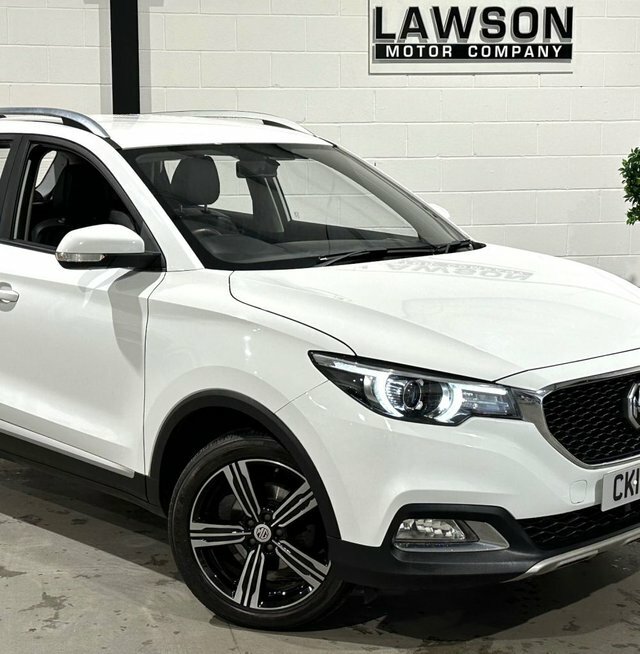 MG ZS Excite Black #7
