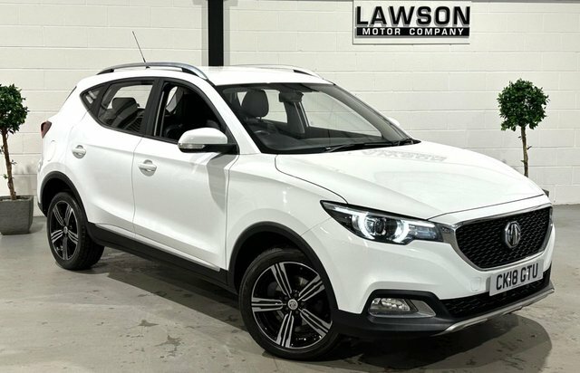 MG ZS Excite Black #24