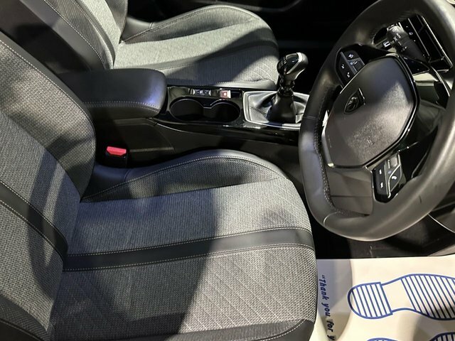 Peugeot 2008 1.2 Puretech Allure Suv Euro 6 Grey #5