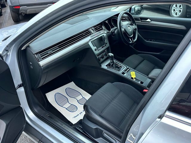 Volkswagen Passat Alltrack 2.0 Tdi Bluemotion Tech Alltrack Estate Silver #2