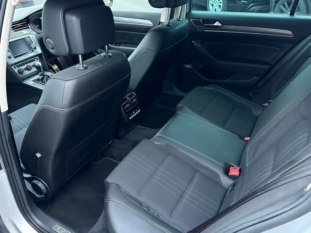 Volkswagen Passat Alltrack 2.0 Tdi Bluemotion Tech Alltrack Estate Silver #3