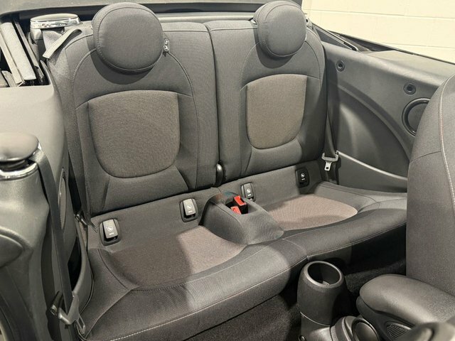 Mini Convertible 1.5 Cooper Classic Convertible E Black #3