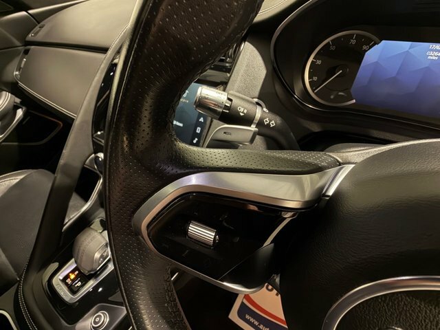 Jaguar E-Pace R-dynamic S Grey #40