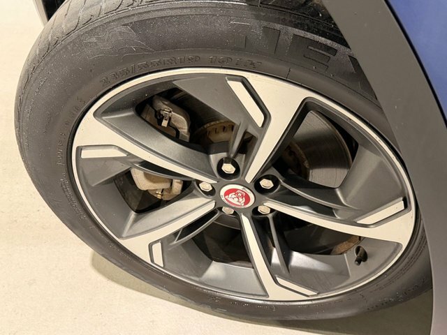 Jaguar E-Pace R-dynamic S Grey #66