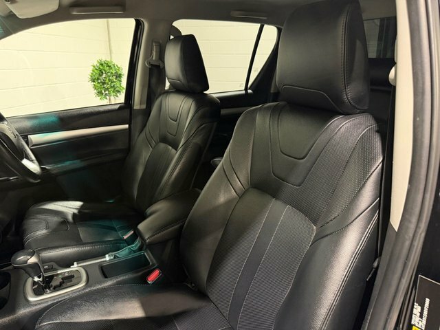 Toyota HILUX 2.4 D-4d Active 2016 White #58