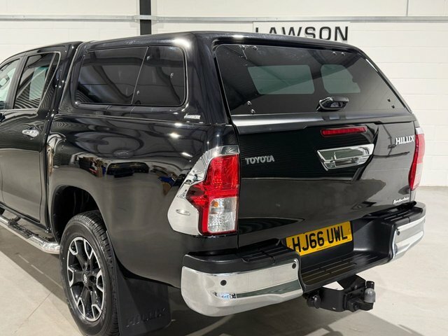 Toyota HILUX 2.4 D-4d Active 2016 White #34