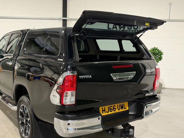 Toyota HILUX 2.4 D-4d Active 2016 White #35