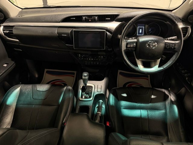 Toyota HILUX 2.4 D-4d Active 2016 White #10