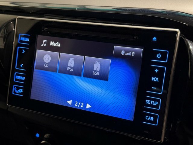 Toyota HILUX 2.4 D-4d Active 2016 White #21