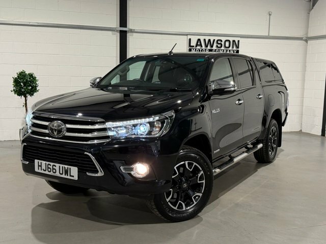 Toyota HILUX 2.4 D-4d Active 2016 White #44