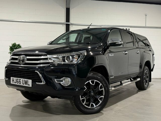 Toyota HILUX 2.4 D-4d Active 2016 White #48