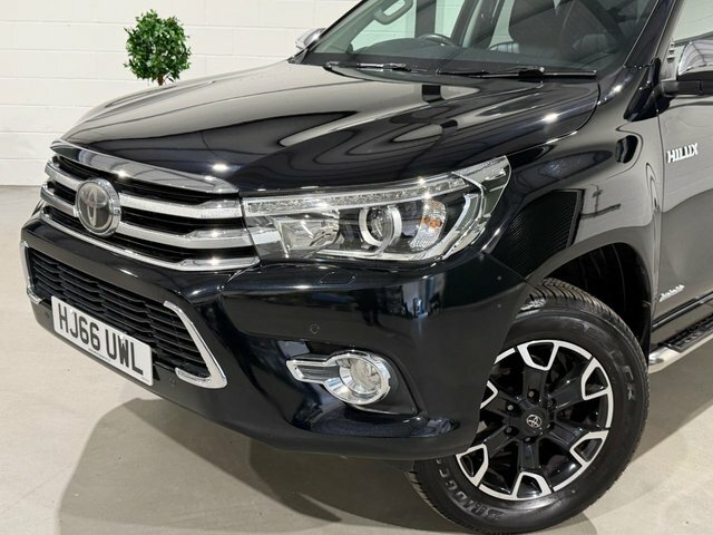 Toyota HILUX 2.4 D-4d Active 2016 White #47