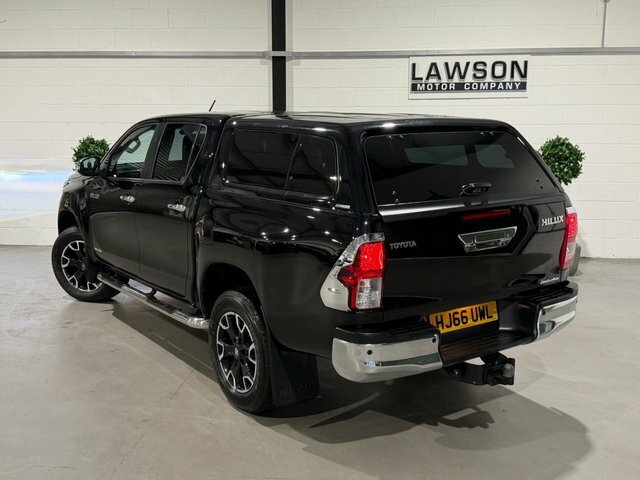 Toyota HILUX 2.4 D-4d Active 2016 White #33