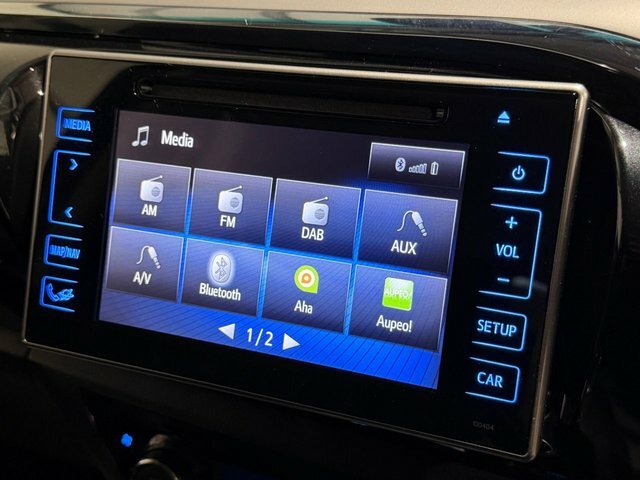 Toyota HILUX 2.4 D-4d Active 2016 White #22