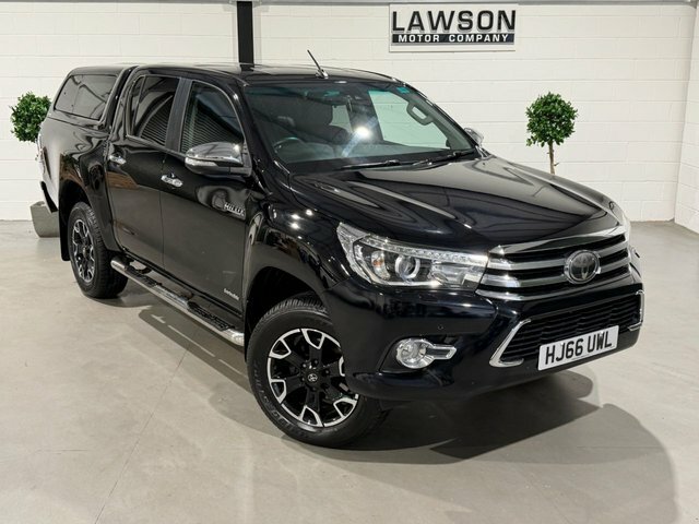 Toyota HILUX 2.4 D-4d Invincible X Pickup Double Cab Black #4