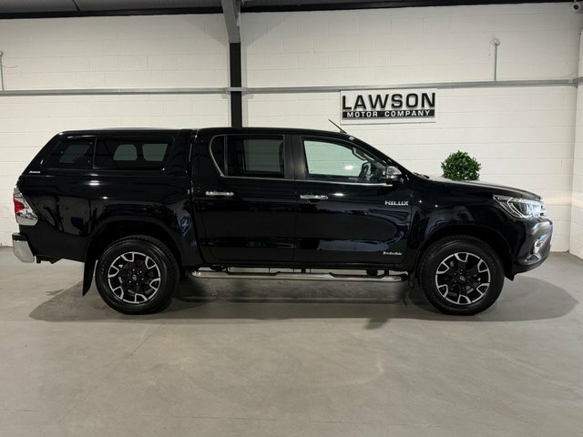 Toyota HILUX 2.4 D-4d Active 2016 White #31