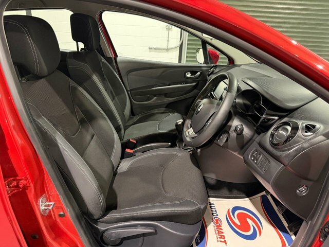 Renault Clio 1.2 16V Dynamique Nav Hatchback Red #2
