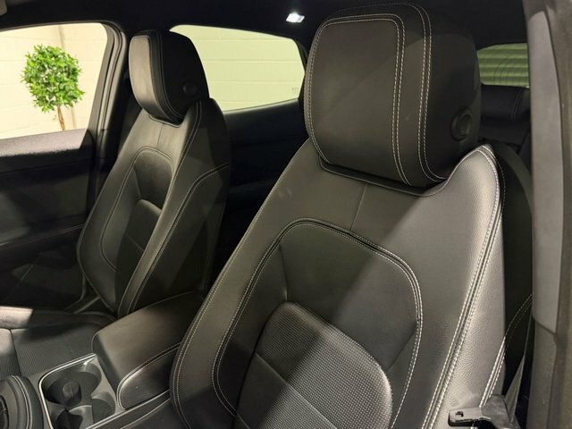 Jaguar E-Pace E-pace 2.0 D200 R-dynamic Se Grey #70