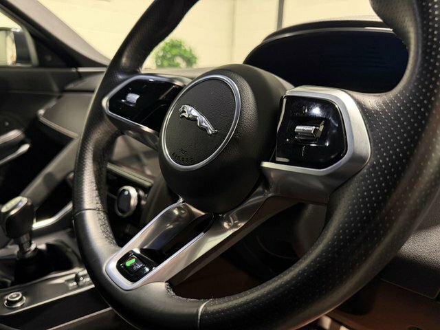 Jaguar E-Pace E-pace 2.0 D200 R-dynamic Se Grey #30