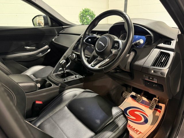 Jaguar E-Pace E-pace 2.0 D200 R-dynamic Se Grey #28
