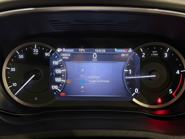 Jaguar E-Pace E-pace 2.0 D200 R-dynamic Se Grey #37