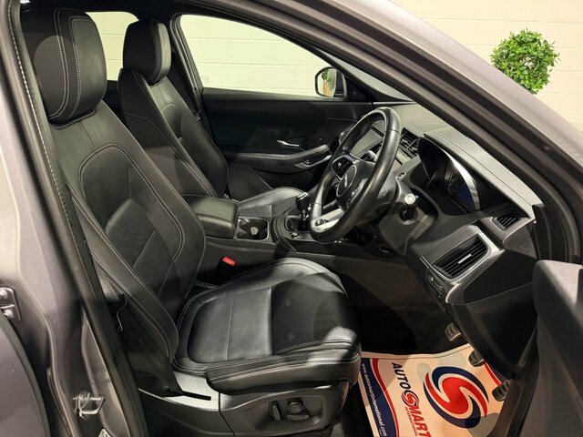 Jaguar E-Pace E-pace 2.0 D200 R-dynamic Se Grey #52