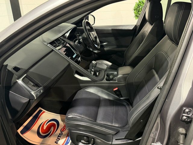 Jaguar E-Pace E-pace 2.0 D200 R-dynamic Se Grey #67