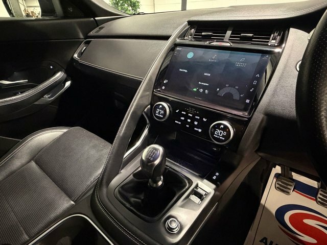 Jaguar E-Pace E-pace 2.0 D200 R-dynamic Se Grey #17