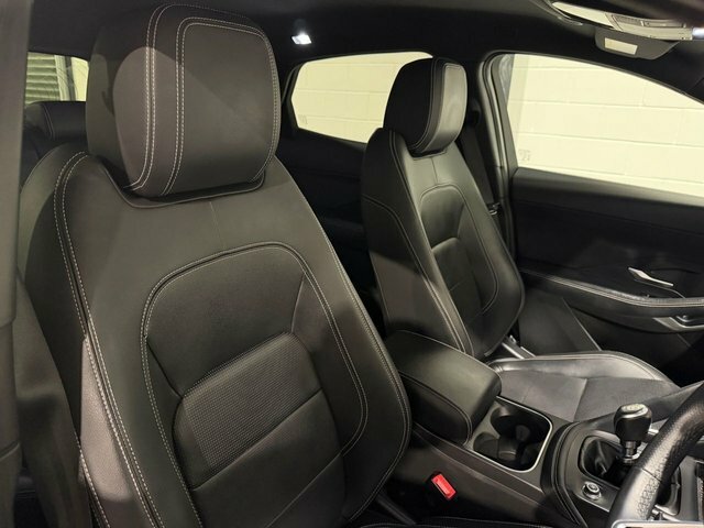 Jaguar E-Pace E-pace 2.0 D200 R-dynamic Se Grey #15