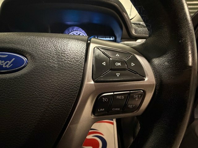 Ford Ranger Wildtrak White #32