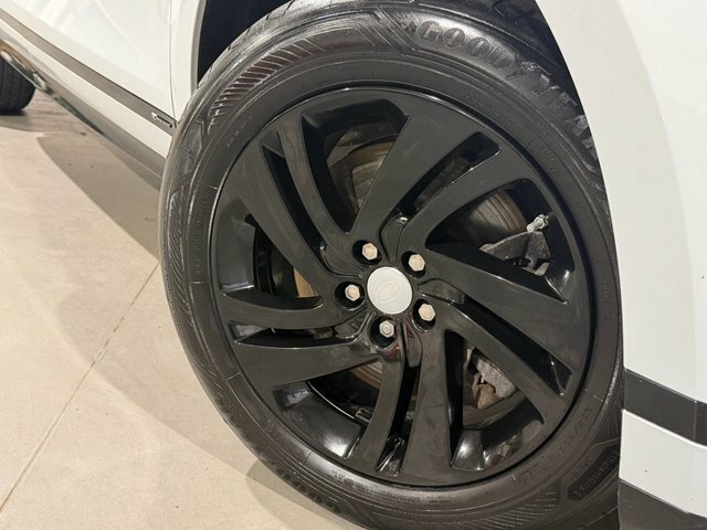 Land Rover Range Rover Evoque 2.0 D150 R-dynamic Black #17