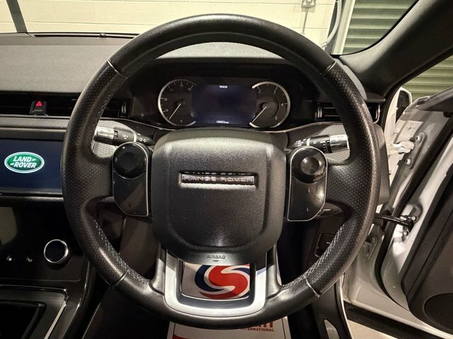 Land Rover Range Rover Evoque 2.0 D150 R-dynamic Black #36